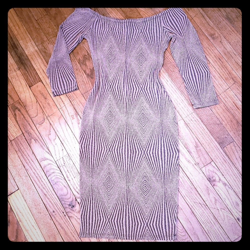 Off the shoulder bodycon midi dress